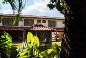Venta de Casa Espaciosa en Excelente Ubicación en Tegucigalpa - Mucho Potencial